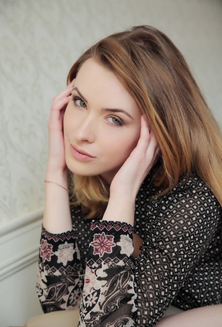 Элегантная секс-символ в белье