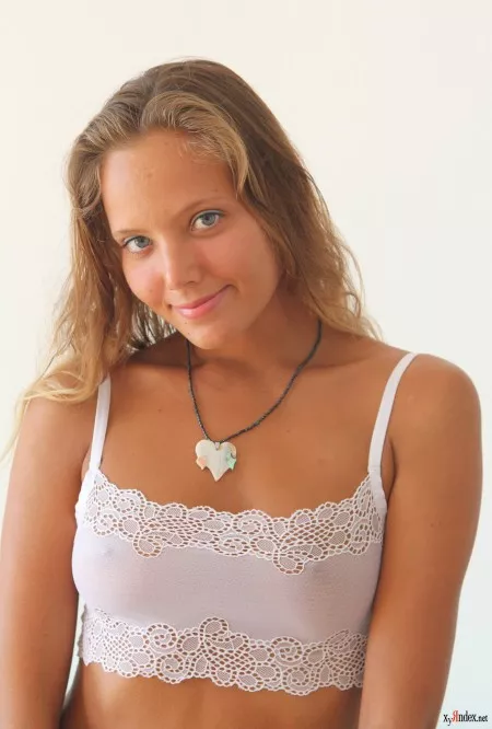 Очаровательная клоувер в эротическом белье