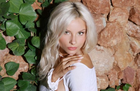 Летнее счастье: эротическая фотосессия с Тессой А