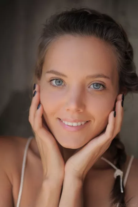 Элегантность и сенсуальность Кловер А.