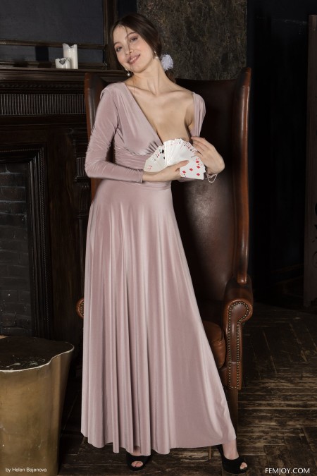 Изысканная смелость: фотосессия модели