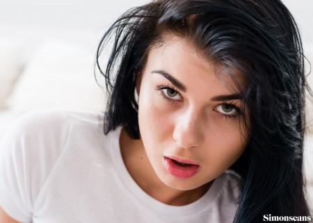 Lucy Li: Веселая домашняя фотосессия