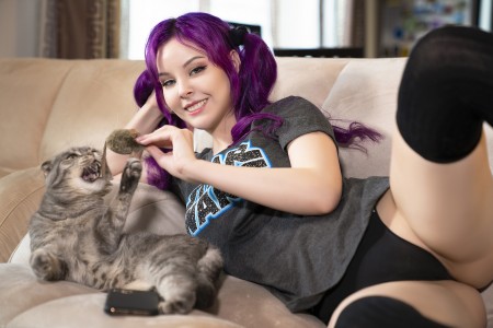 Чувственная элегантность: эротическая модель Хелли фон