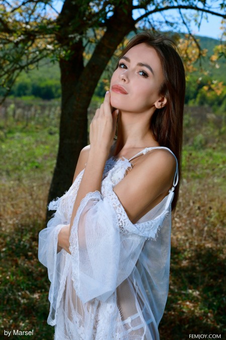 Летняя нежность в природе: Алиса Уондер