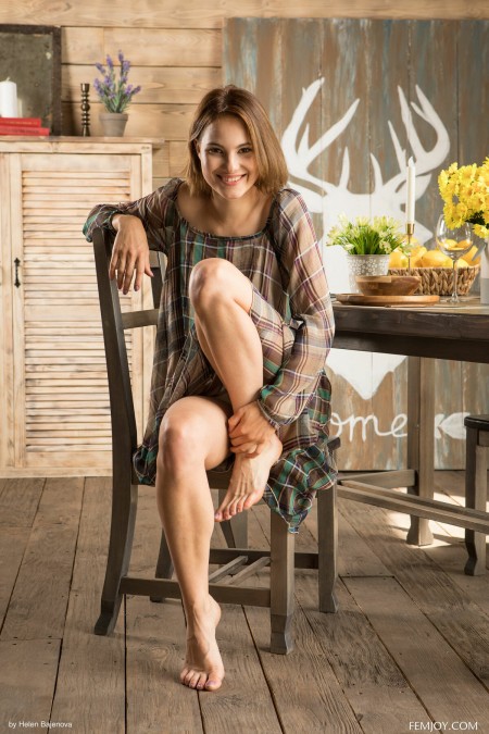 Диана В: Веселая и счастливая эротика