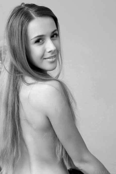 Очарование Лины: Домашняя эротика