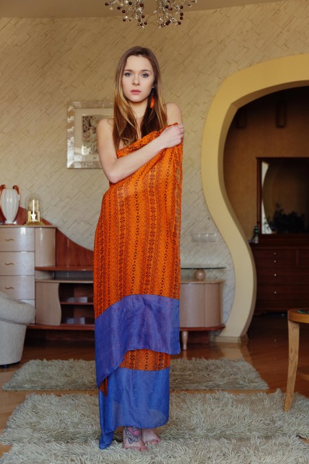 Элегантная Кэти: Сексуальность и Улыбка