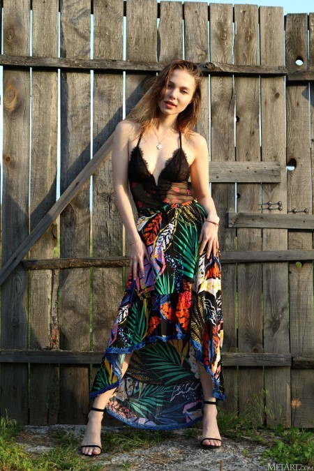 Летний фешн-фотосет с Скарлет Хансен