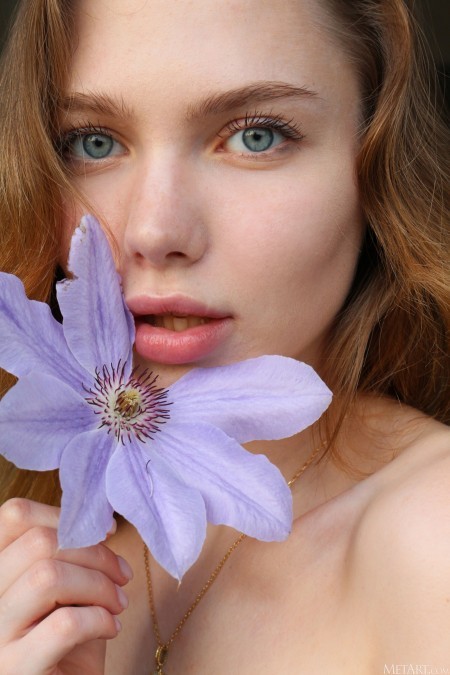 Летний фешн-фотосет с Скарлет Хансен