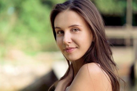 Алиса Аморе: Летнее Очарование на Природе