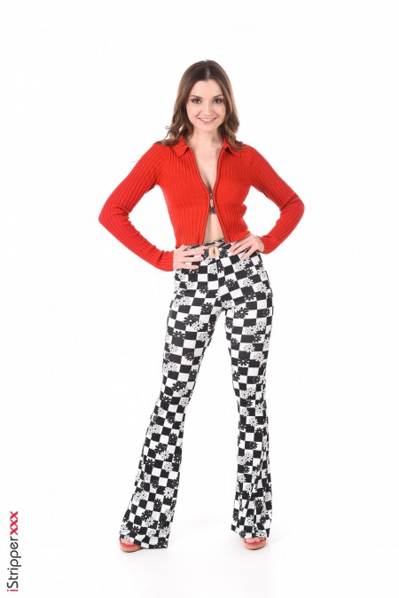 Моника Мэй: мода, элегантность, чувственность