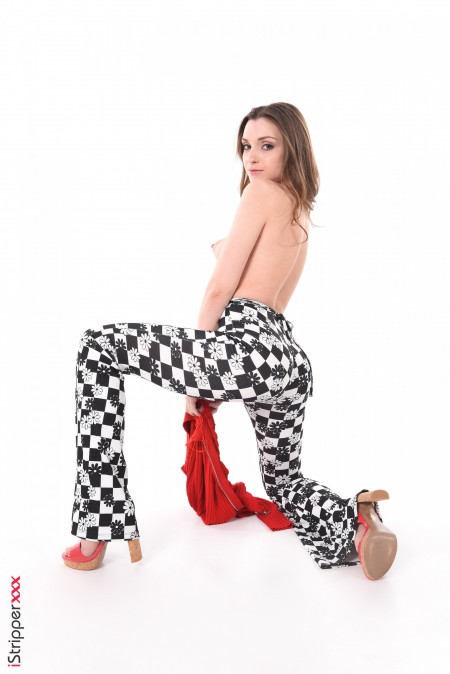 Моника Мэй: мода, элегантность, чувственность