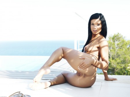 Эротическая съемка: Эшли на лете