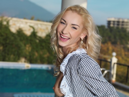 Летняя элегантность НATALY F на природе