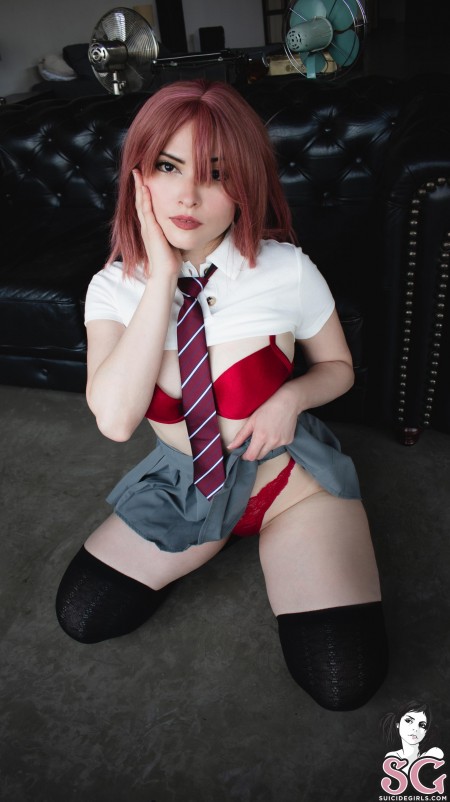 Роскошная девушка Tachibana S на фотосессии