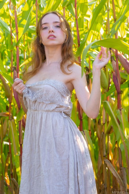 Гармония природы: Ринна Ли в летнем стиле