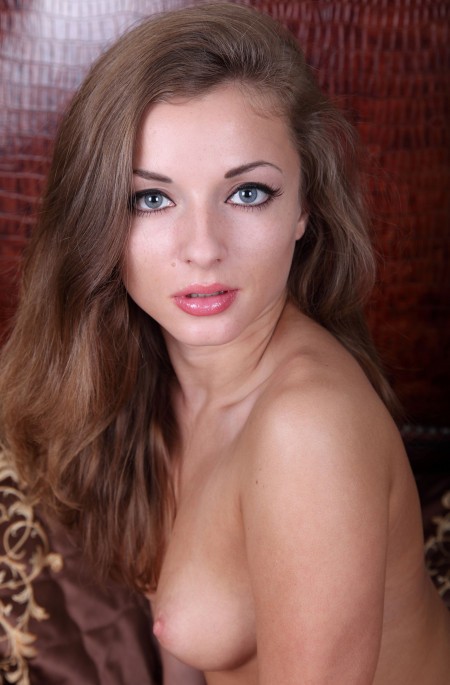 Сексуальная элегантность: Молли V в постели