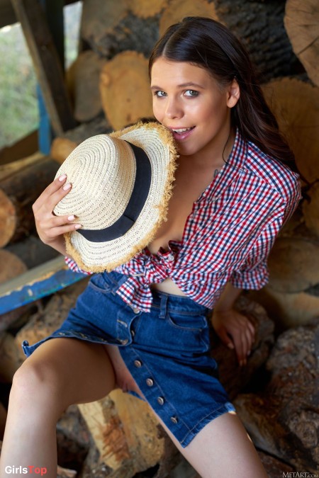 Елена Макс: Летняя чаша сексуальности