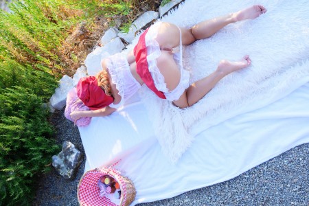 Летняя радость: Марта в природе