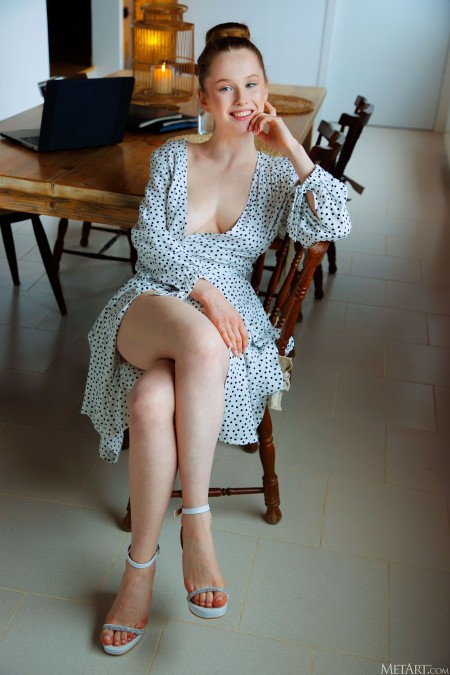 Лаура Лит: Эротическая Фотосессия с Моделью