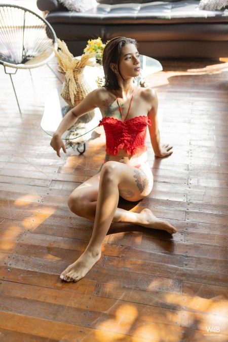 Летнее чувственное фото: Тормента А