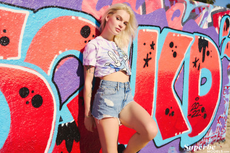 Элегантная Кейт: Живописная Радость Лета