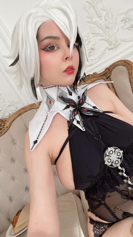 Соблазнительная фотосессия модели Хелли фон