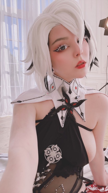 Соблазнительная фотосессия модели Хелли фон