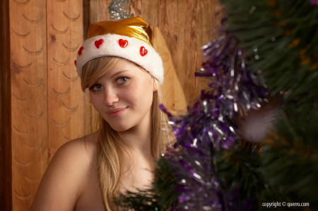 Радостная смехливая Лиля: эротическая фотосессия