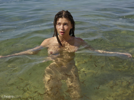 Летнее наслаждение: Анна на природе