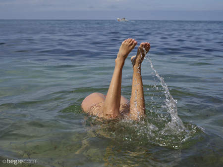 Летнее наслаждение: Анна на природе